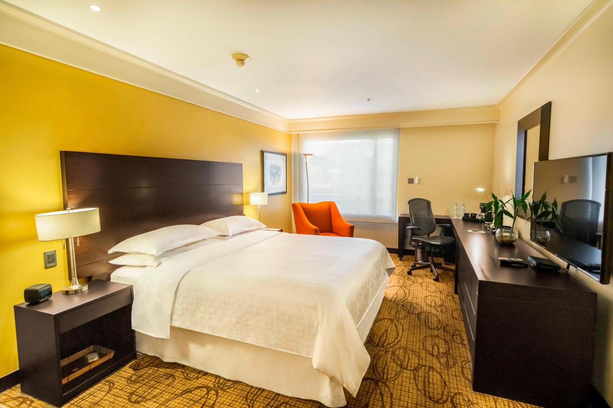 Sheraton Quito Exterior photo
